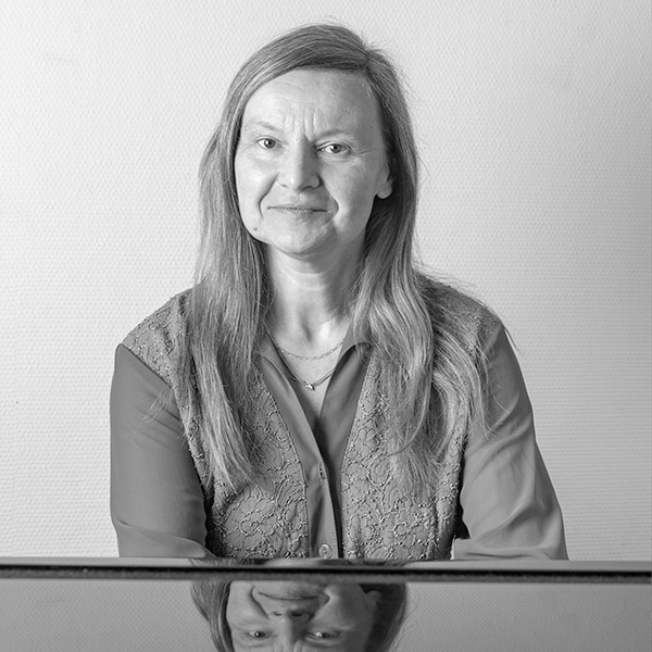 Christine Besta